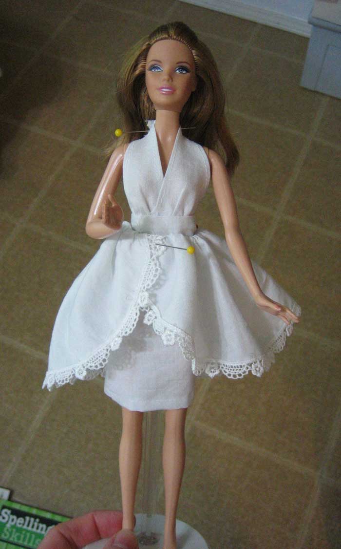 Modelagem basica-Moldes Barbie- Patrones para Barbie 